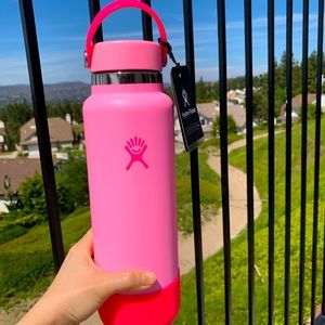 40oz Hydro Flask *Limited Edition* Pink
